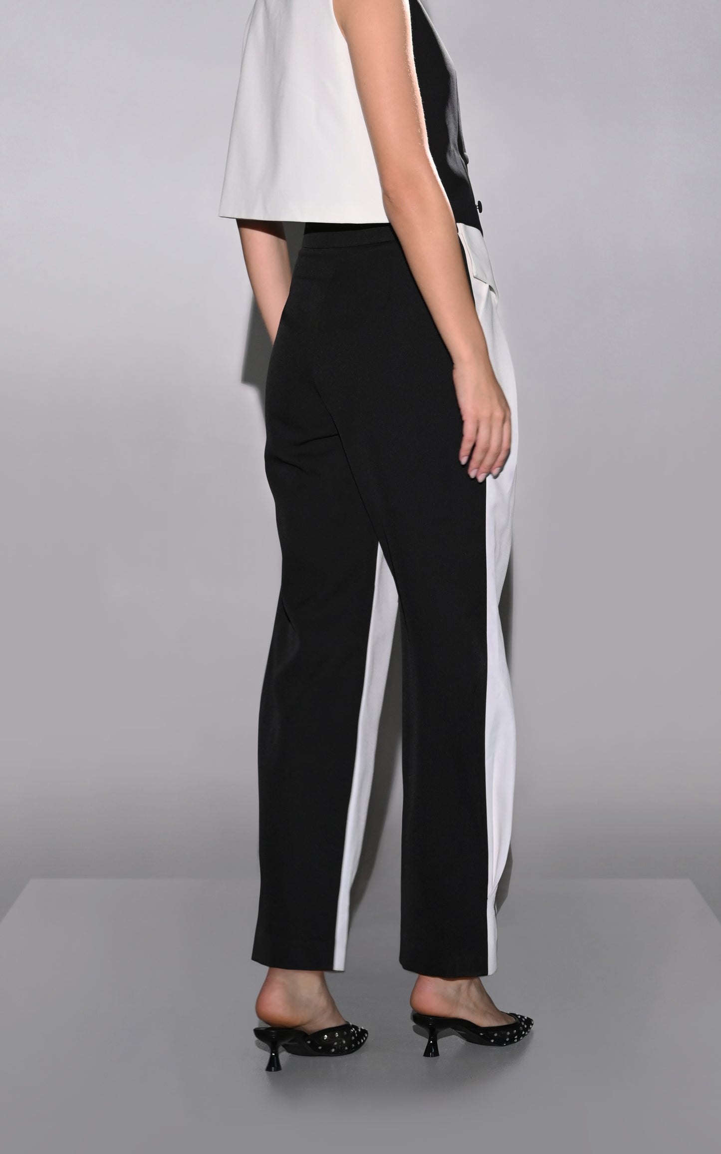 RAF Hills Pants (White/Black)