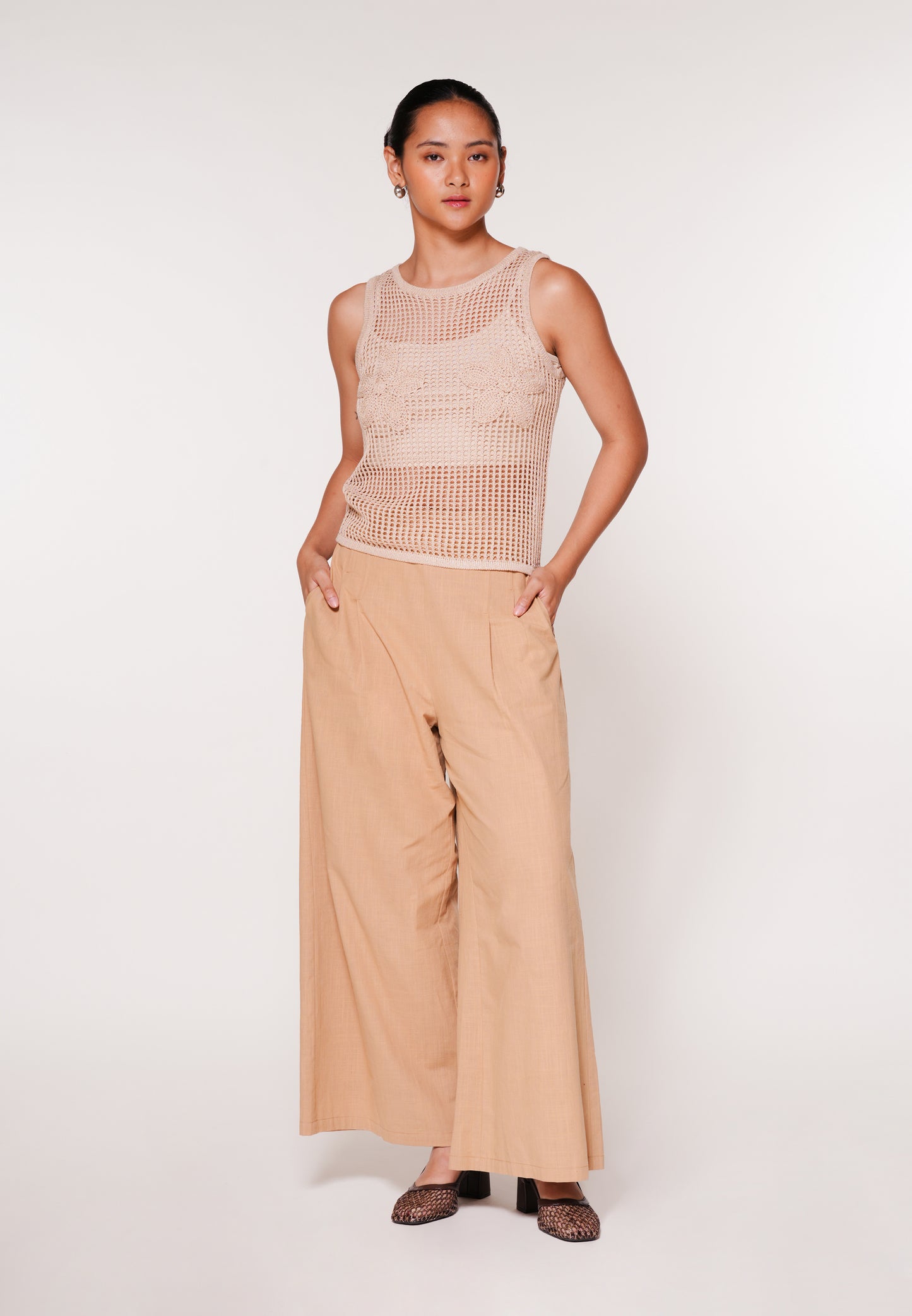 Raf Kiss Sleeveless W/ Inner Top (Beige)