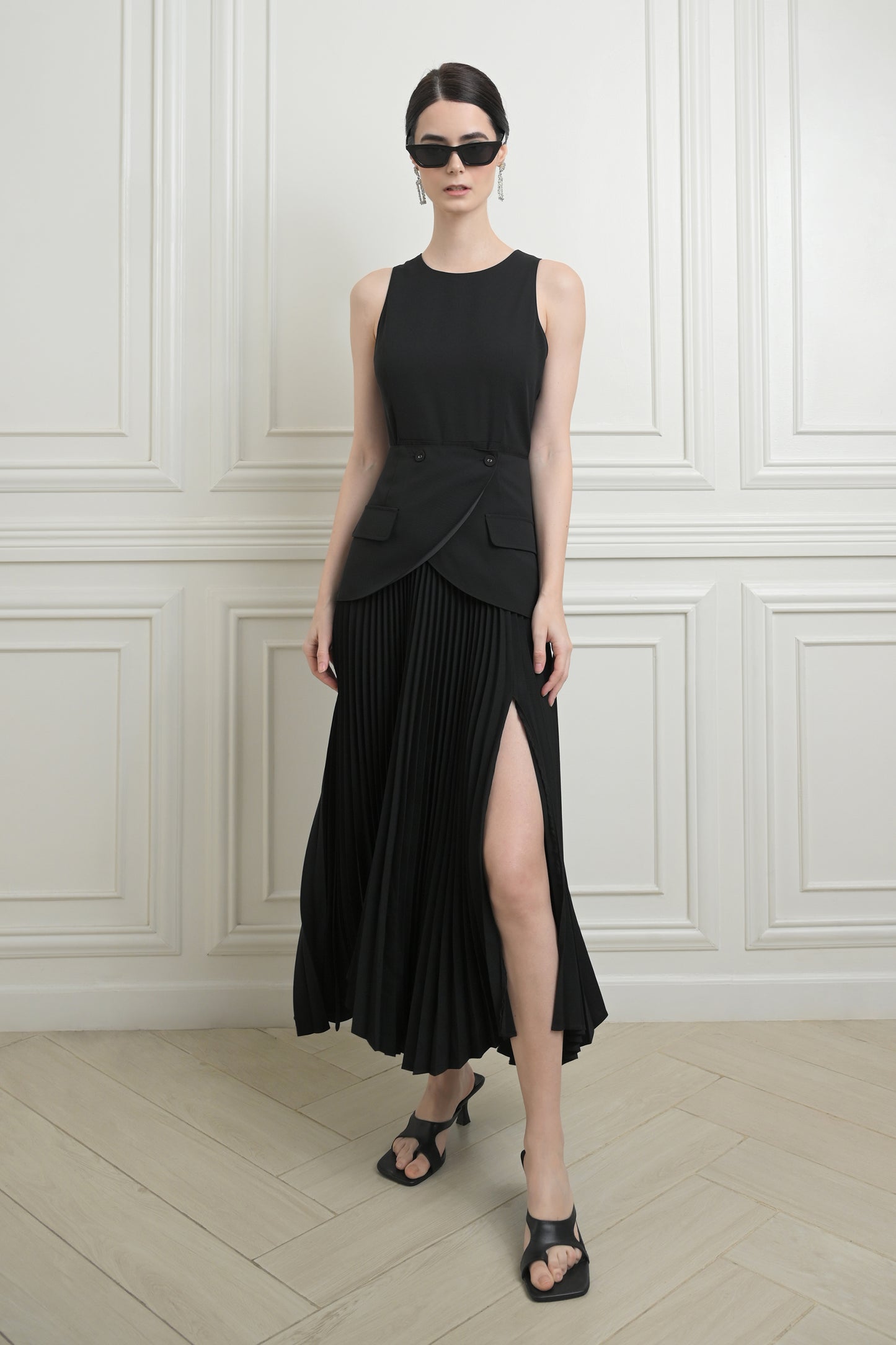 RAF Ichigo Sleeveless Dress W/ Topper (Black)