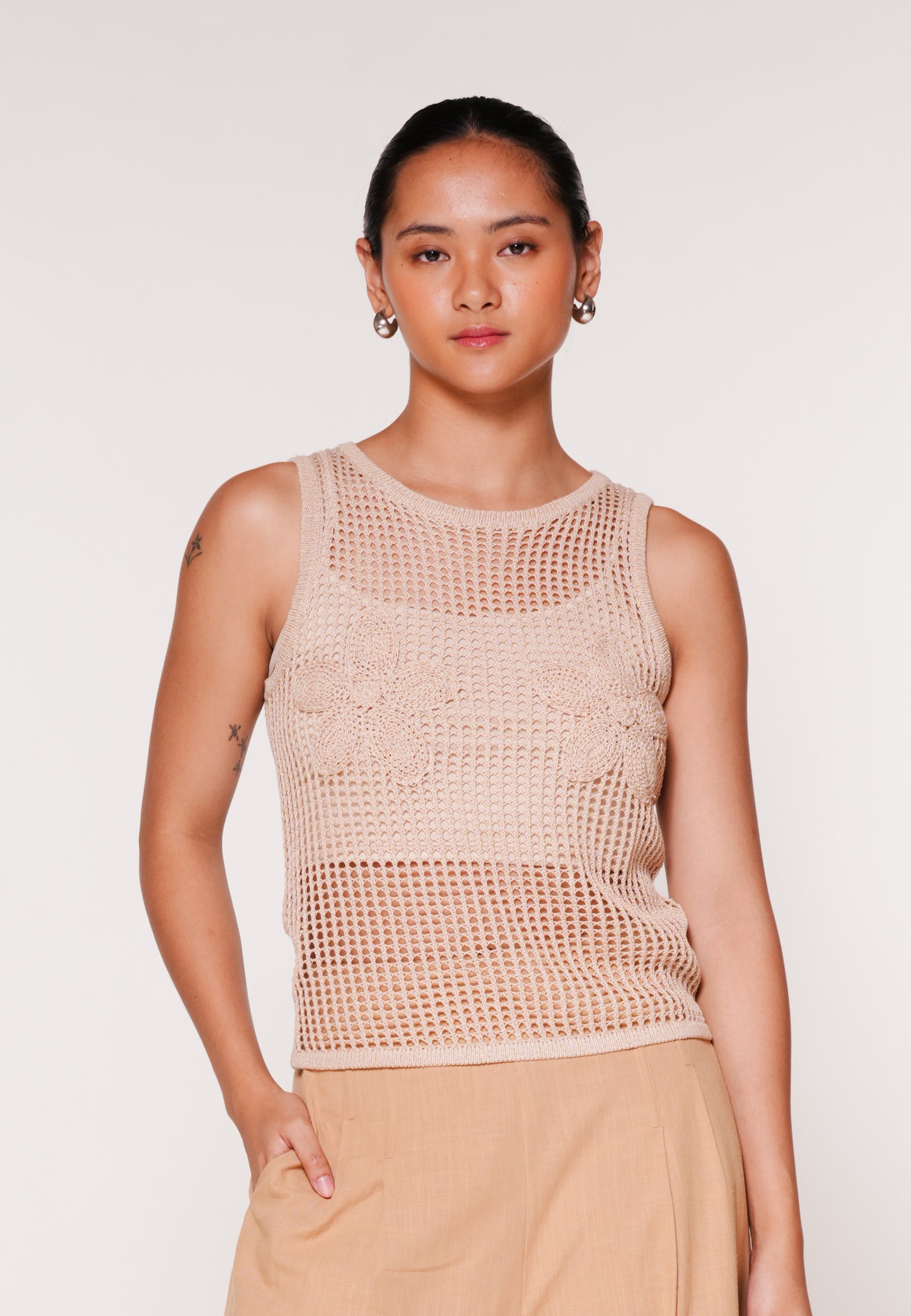 Raf Kiss Sleeveless W/ Inner Top (Beige)