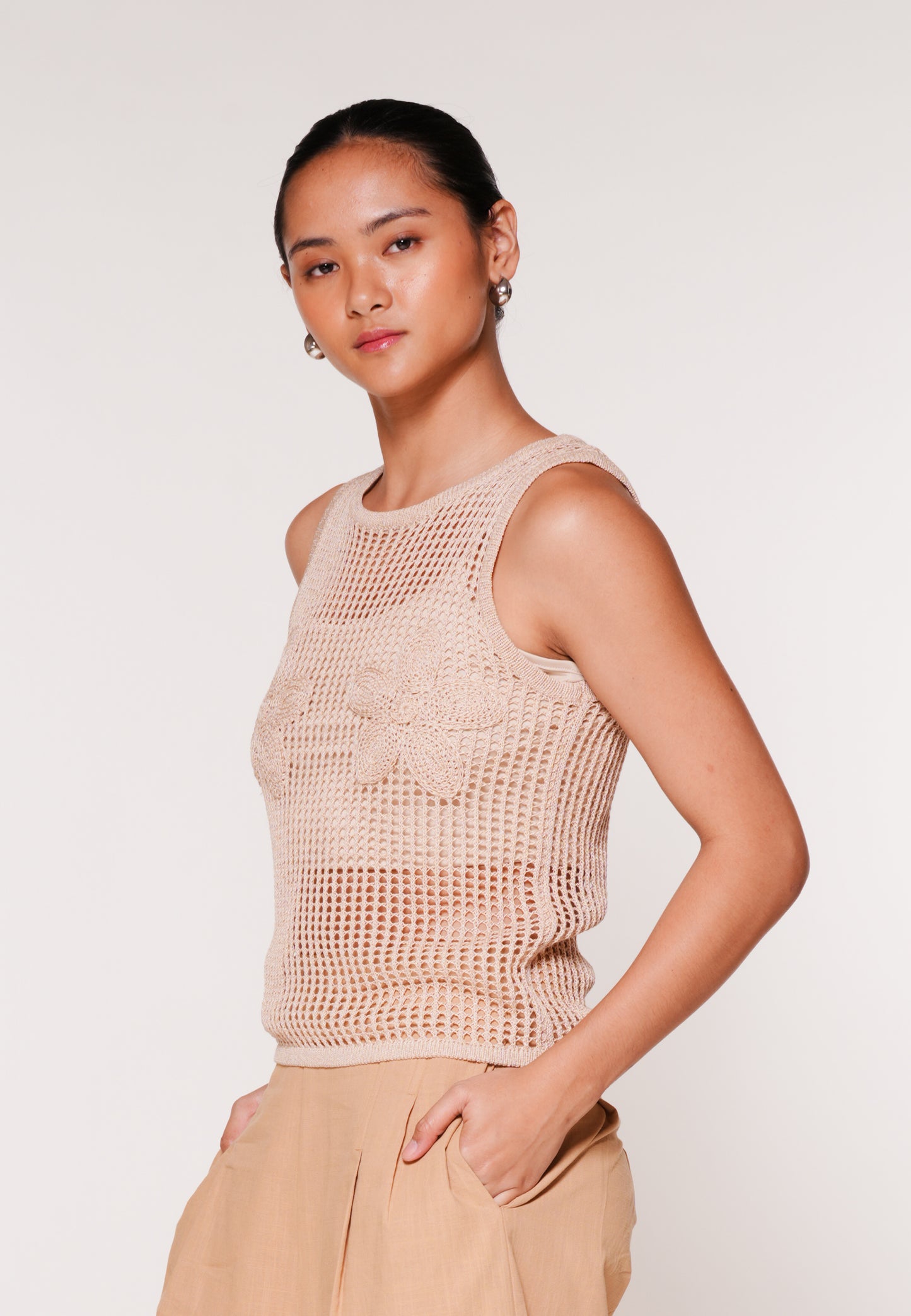 Raf Kiss Sleeveless W/ Inner Top (Beige)