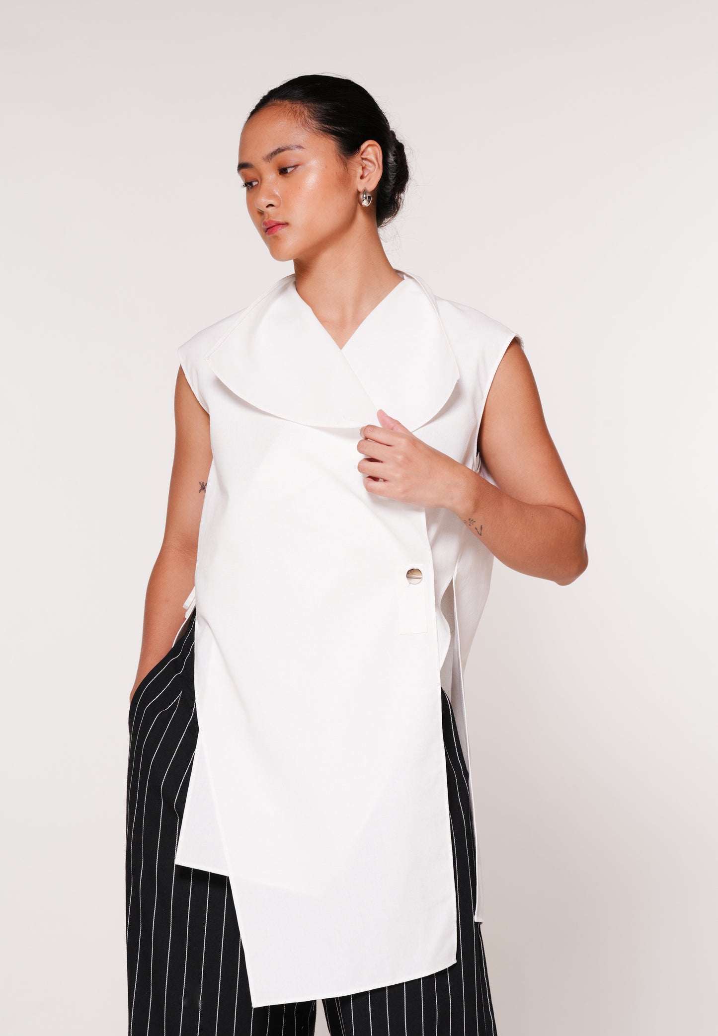 Raf Kite Sleeveless Top (Offwhite)