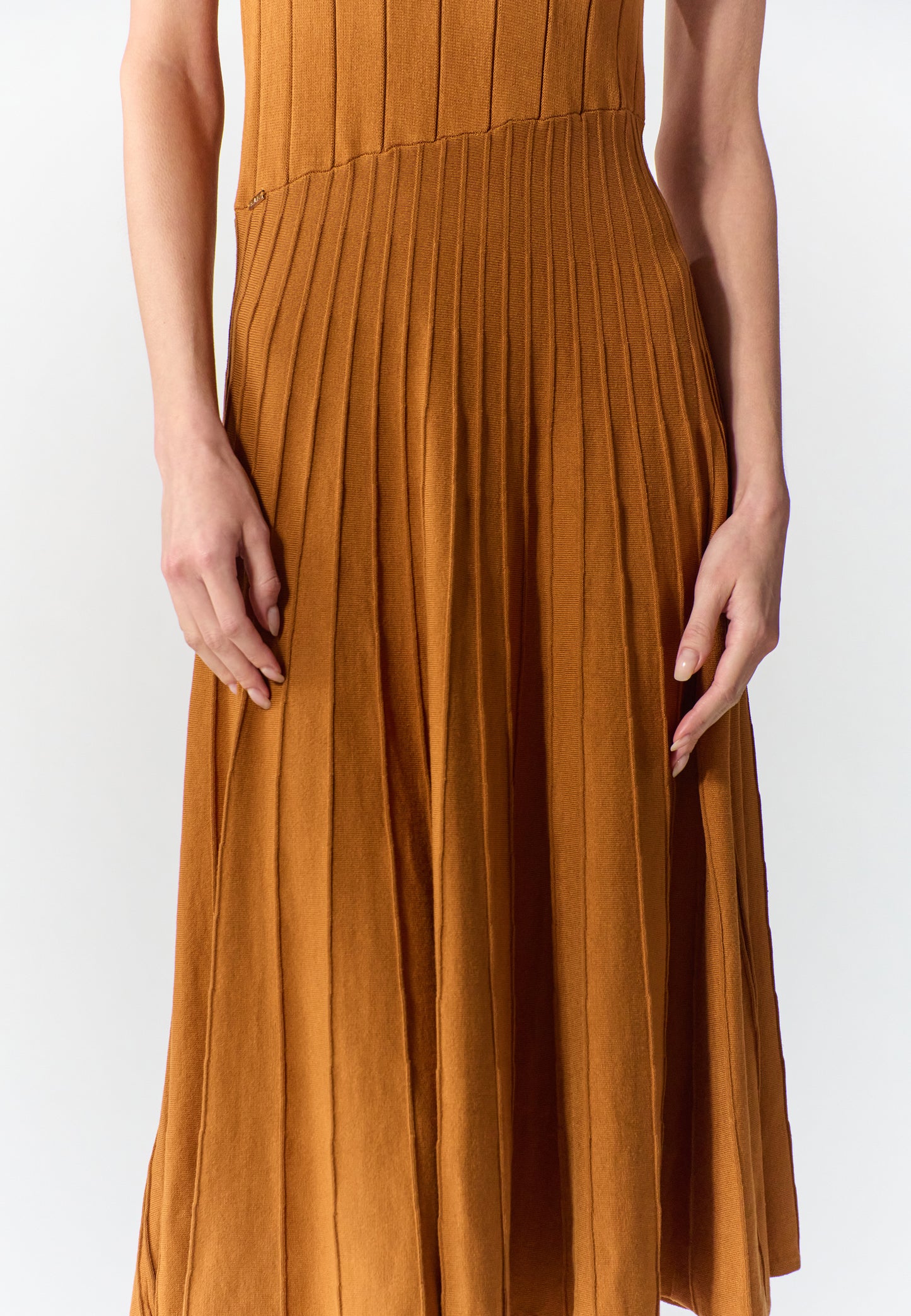 RAF Rosher Short Sleeve Dress (Camel)