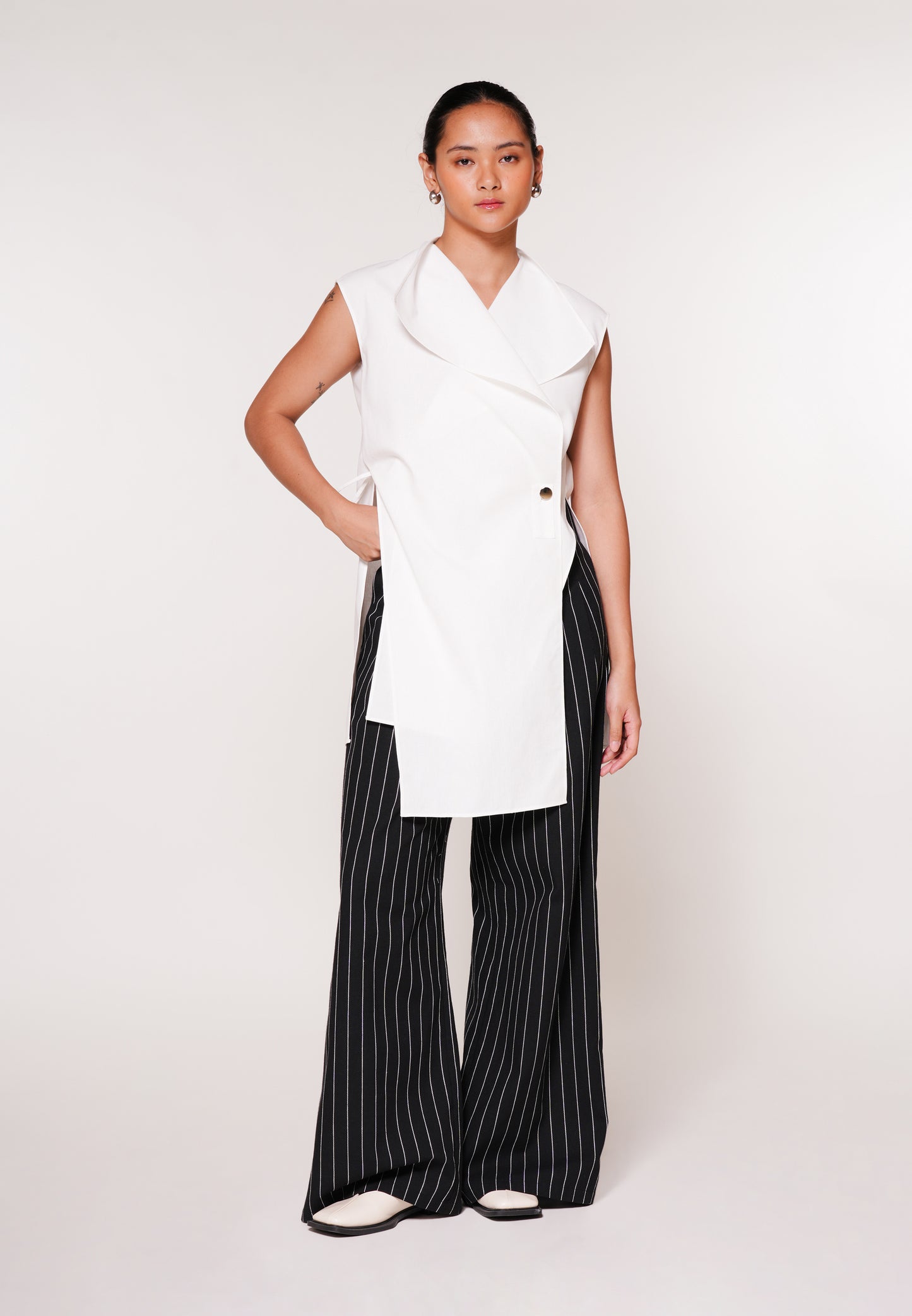 Raf Kite Sleeveless Top (Offwhite)